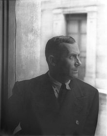 Joan Miró photographié par Carl van Vechten le 13 juin 1935, à Barcelone.